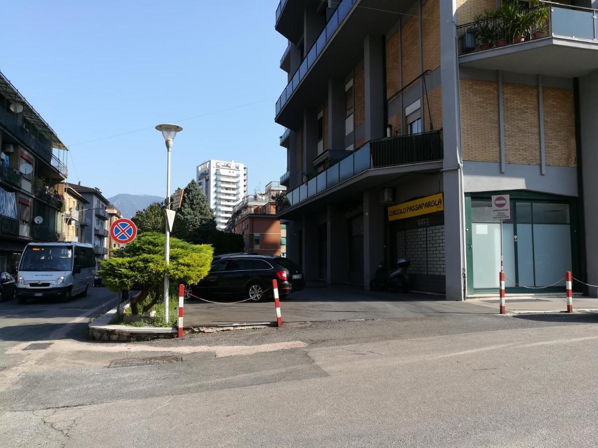 Ferienwohnung Casa Vovos' Terni Exterior foto