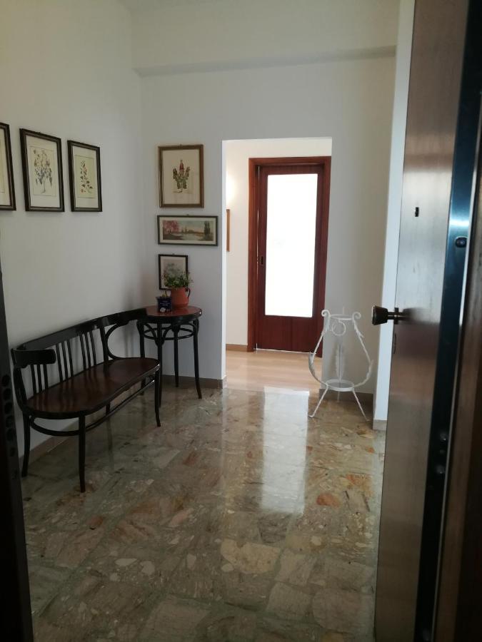 Ferienwohnung Casa Vovos' Terni Exterior foto