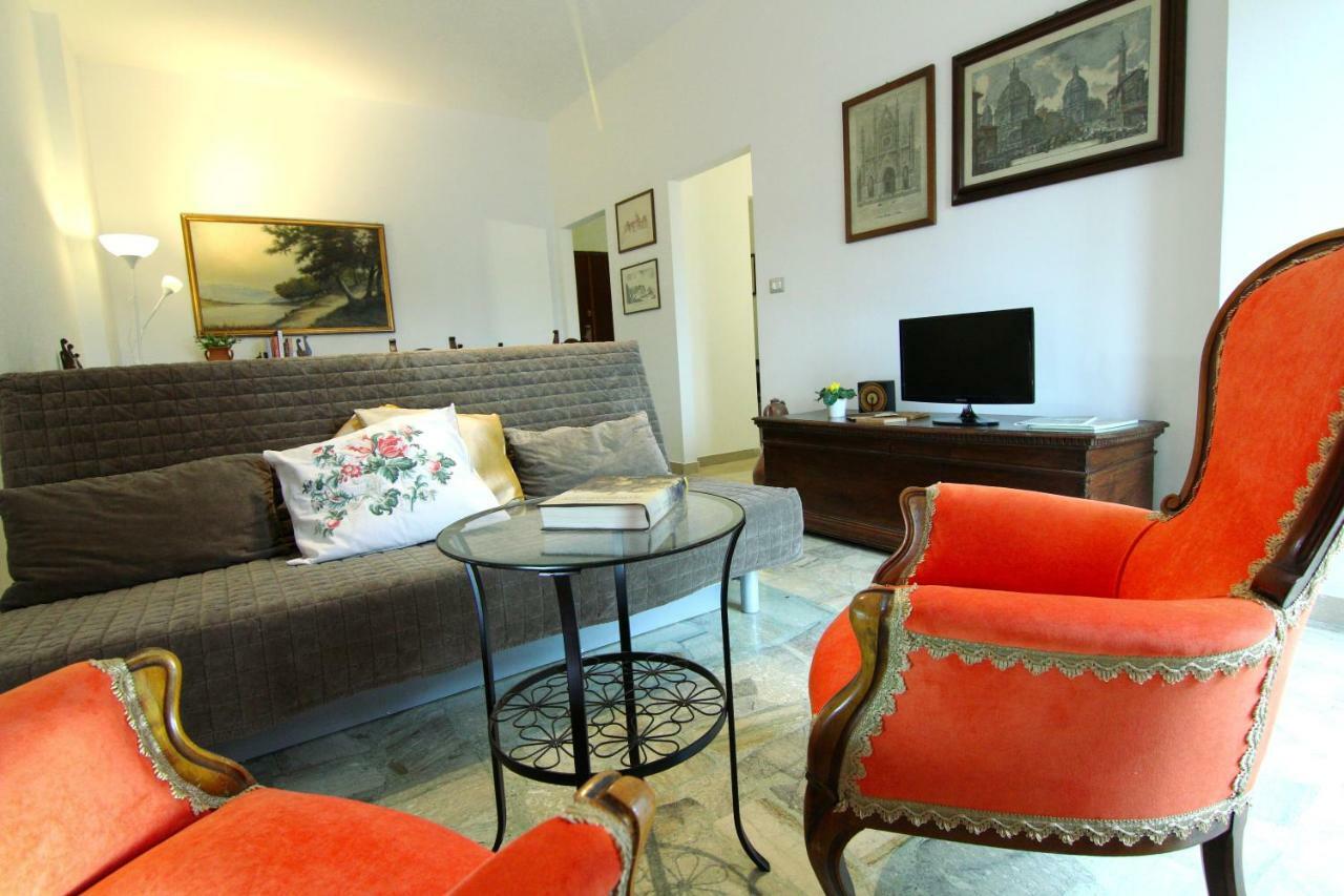 Ferienwohnung Casa Vovos' Terni Exterior foto